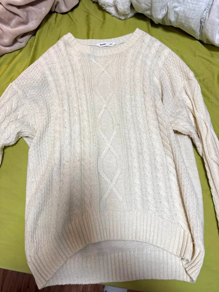 Bluenotes White oversized sweater