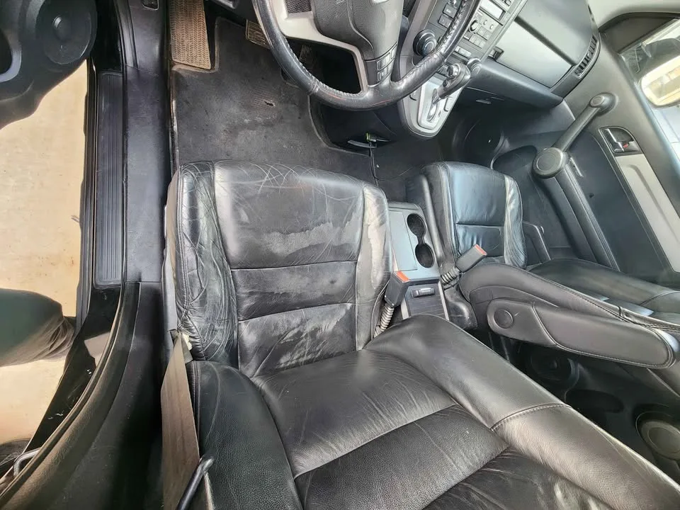 2010 Honda CR-V image indicator(8)