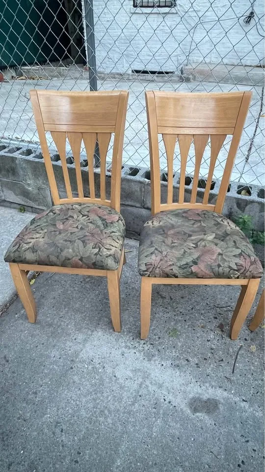 5 Wooden Dining Chairs image indicator(2)