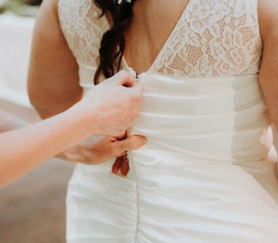Wedding Dress - Size 16 - David's Bridal - photo 4