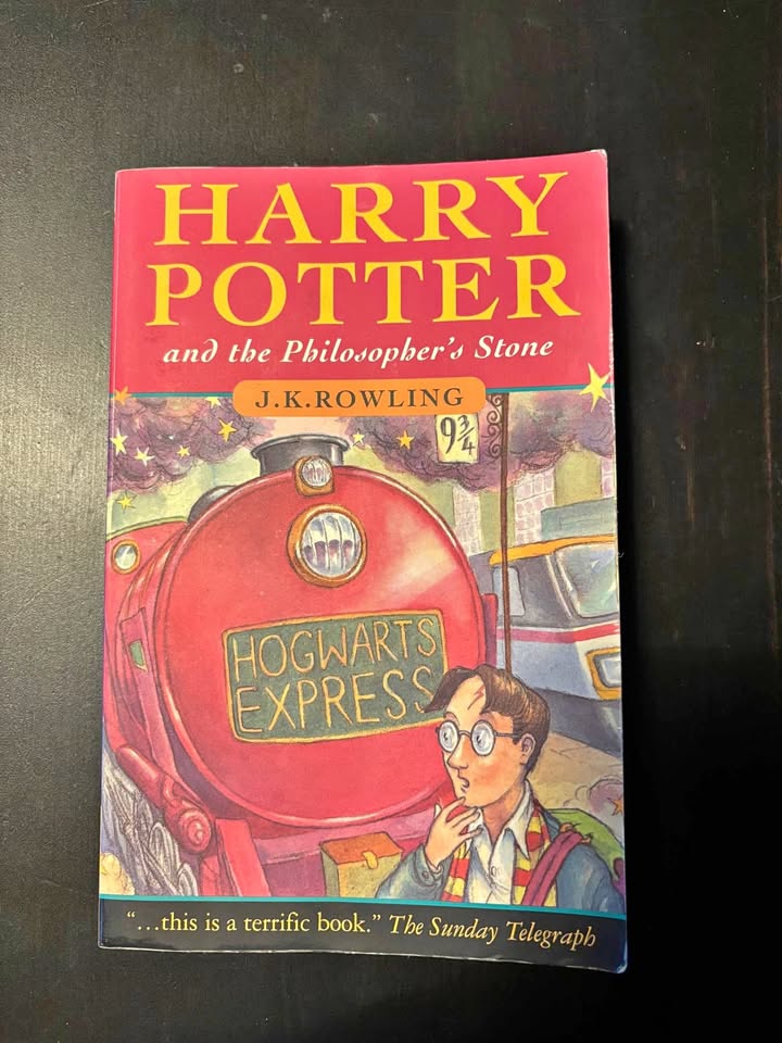 Harry Potter and the Philosopher's Stone - 1st ed