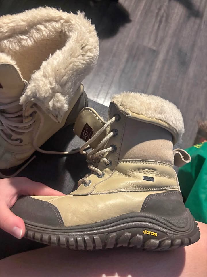 ugg adirondack vibram leather winter boots