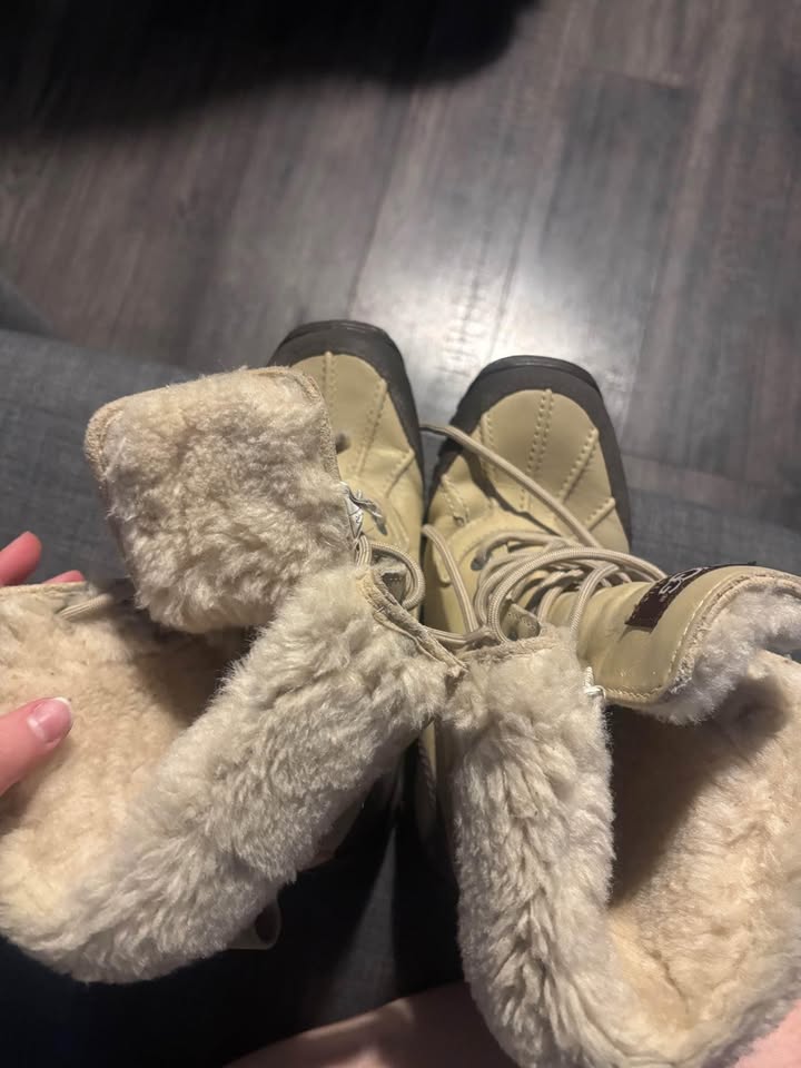 ugg adirondack vibram leather winter boots - photo 2