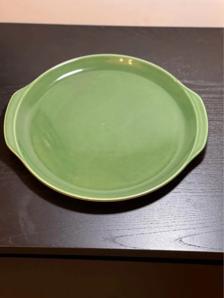 Universal Potteries Ballerina Jade Green Medium Chop Plate image indicator(2)