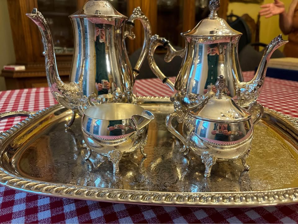 Oneida Silver Tea/Coffee Set w/Serving Tray - photo 2