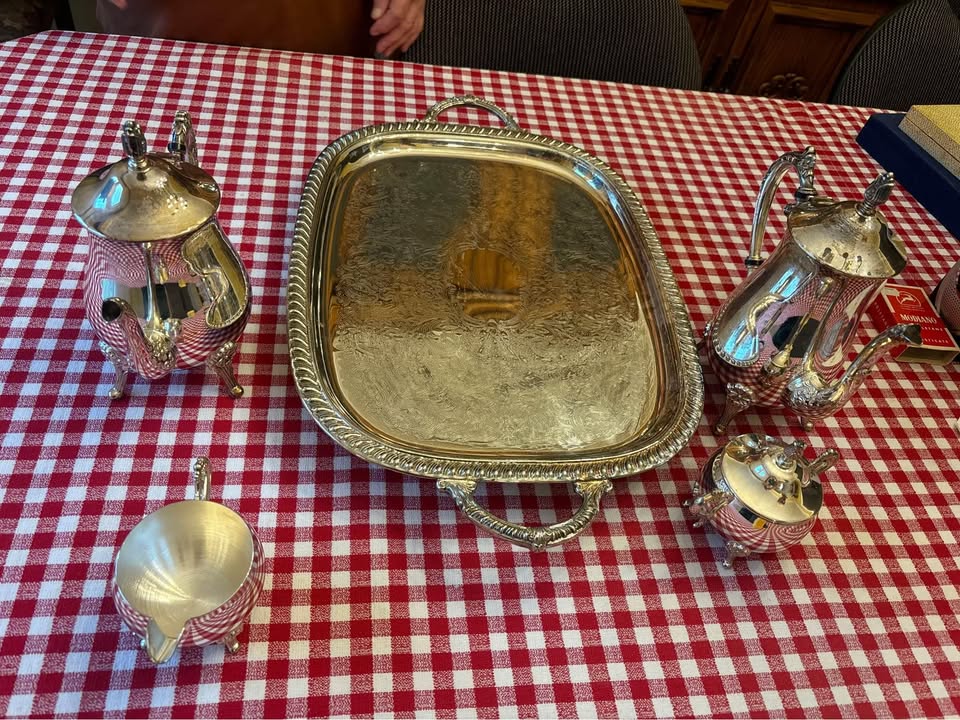 Oneida Silver Tea/Coffee Set w/Serving Tray - photo 5