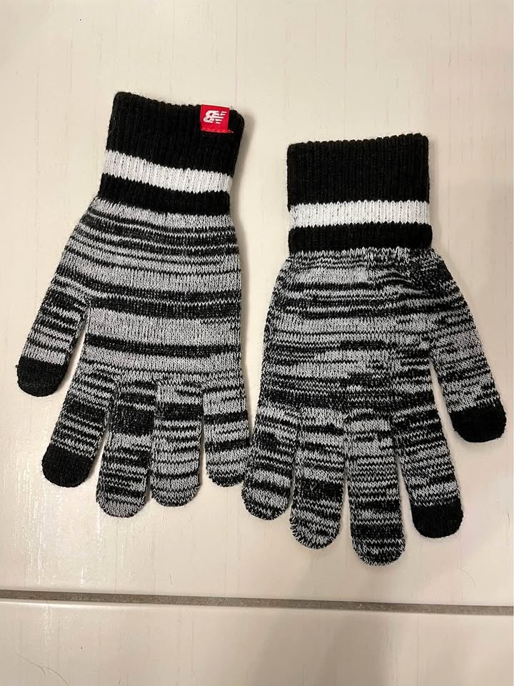 New Balance gloves