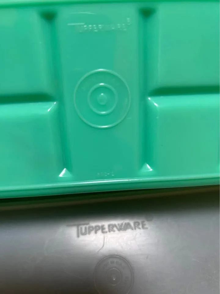 Vintage Tupperware Celery Keeper - Jadeite Green image indicator(5)
