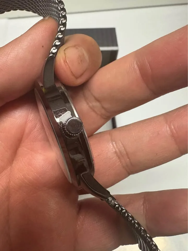 NIB Mens Geoffrey Beene Silver Watch - GB820 image indicator(6)