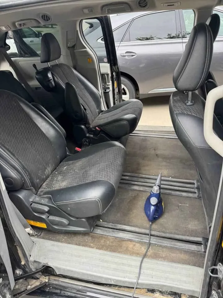 Car Cleaning/Detailing image indicator(4)