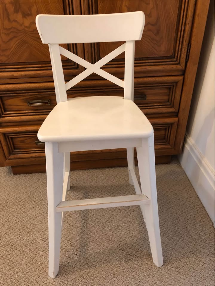 Kid chair from IKEA - photo 2