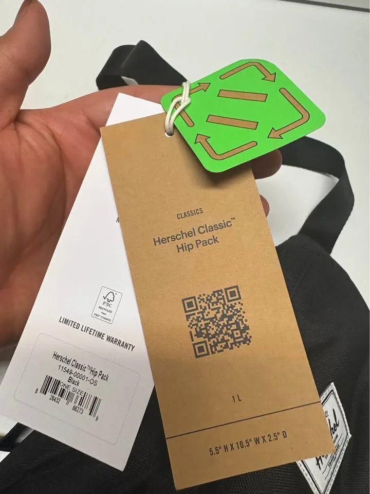 NWT Herschel Classic Black Hip Pack - 1L Unisex image indicator(4)