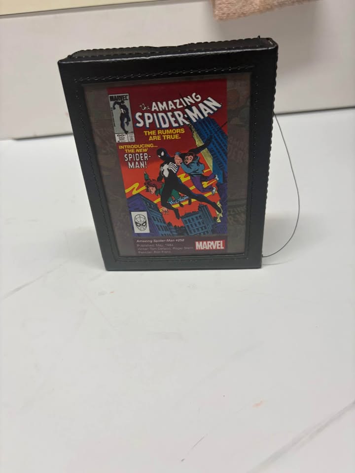NWT Amazing Spider-Man #252 Wallet - photo 4