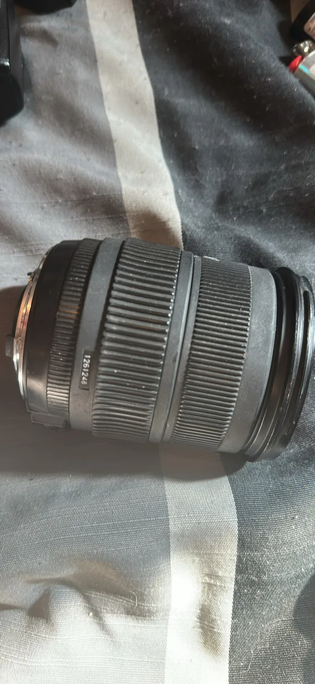 Nikon d5000 w Sigma DC 18:200ml lense image indicator(6)