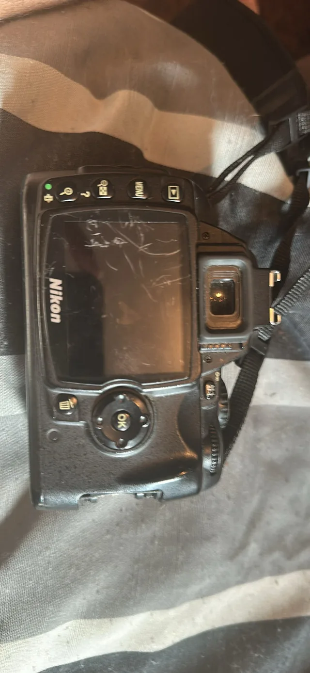 Nikon d5000 w Sigma DC 18:200ml lense image indicator(7)