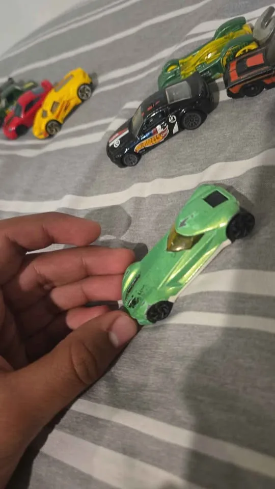 Toy cars image indicator(4)