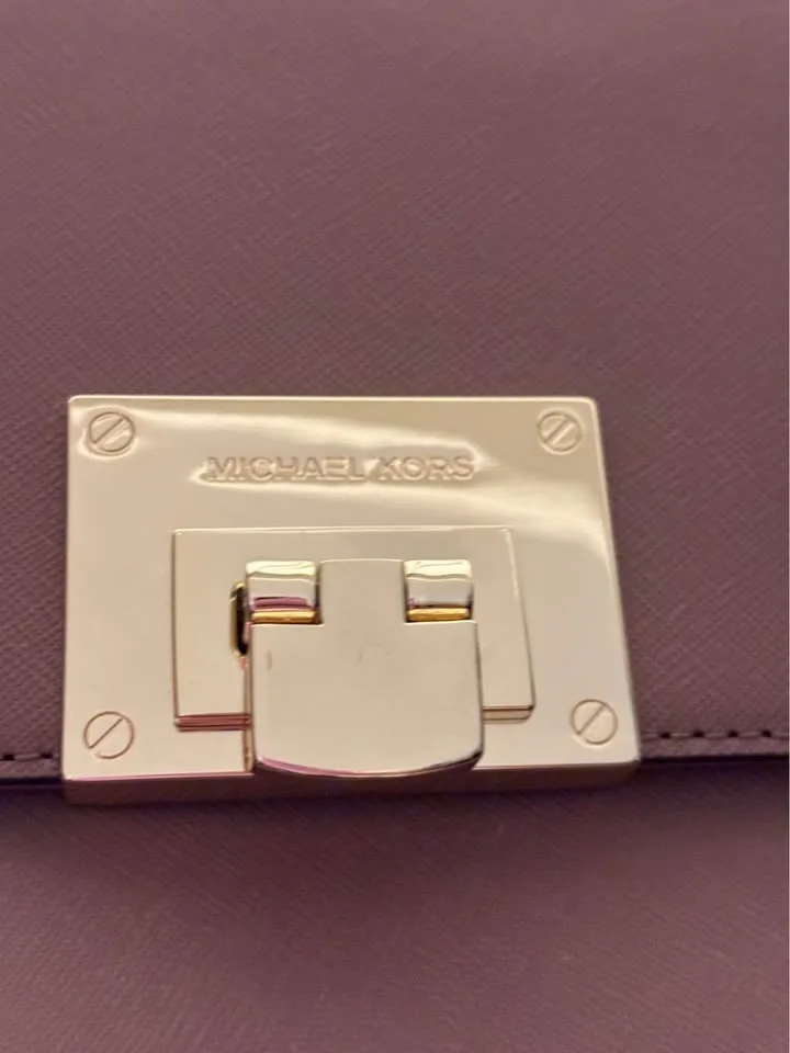 Michael Kors shoulder bag image indicator(6)