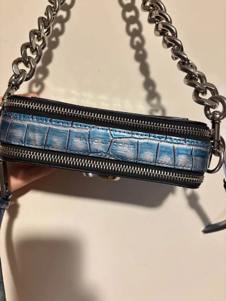 Marc Jacobs Blue Croc Snapshot Bag – Like New & Authentic! image indicator(4)
