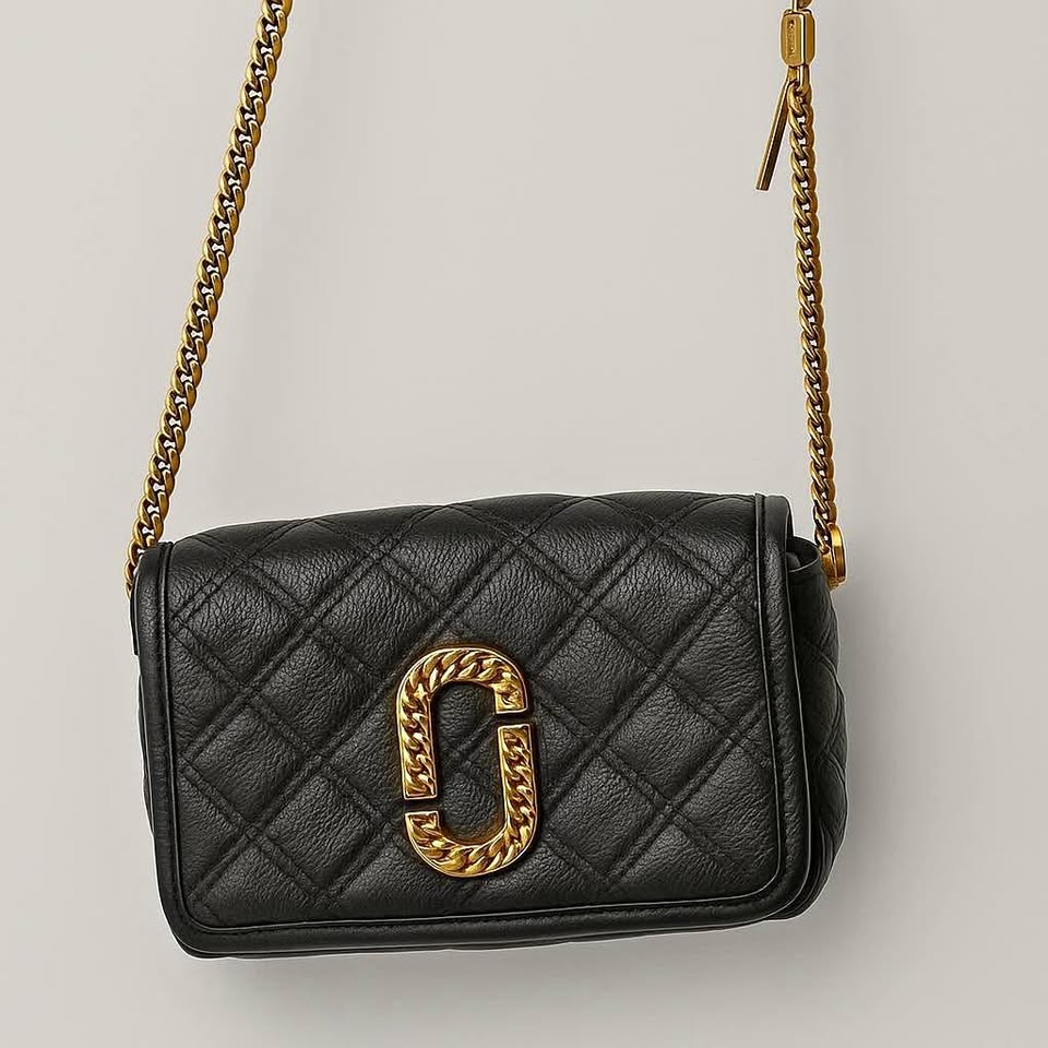 Marc Jacobs Black Cow Leather Crossbody Bag - Like New