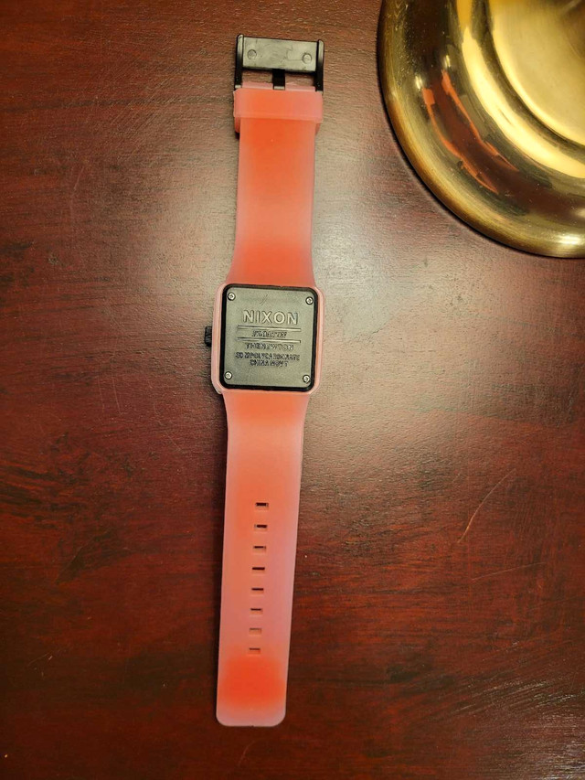 Rare Light Pink Nixon The Newton Floaton Men's Watch - photo 5