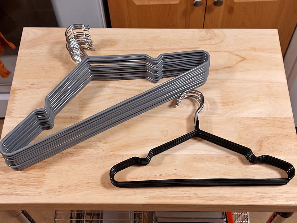 Set of Premium Rubberized Non-Slip Metal Clothes Hangers (24)
