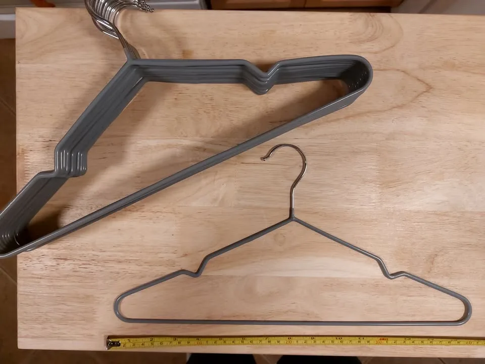 Set of Premium Rubberized Non-Slip Metal Clothes Hangers (24) image indicator(3)