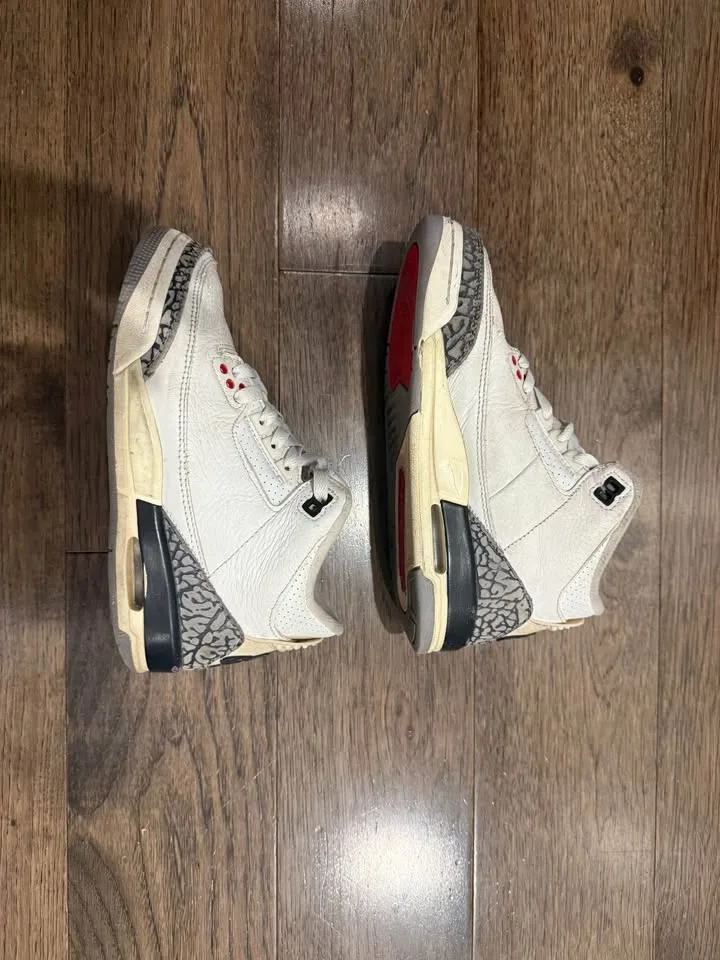 Air Jordan 3 Retro (size 3.5Y) image indicator(4)