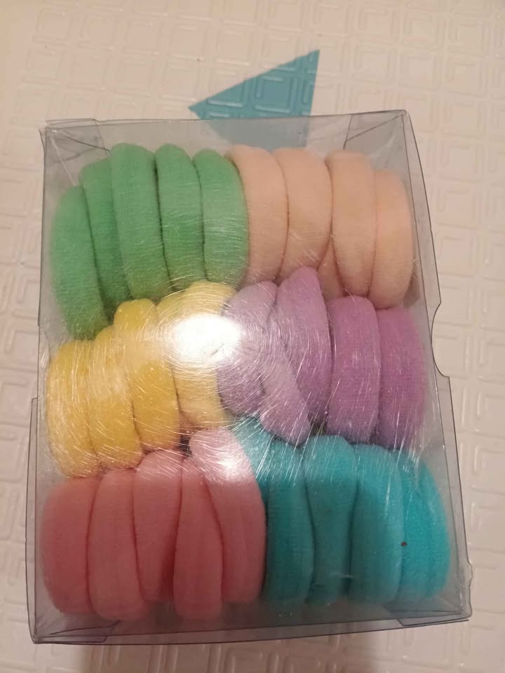 30 Pcs colorful hair ties for $8 only - photo 2