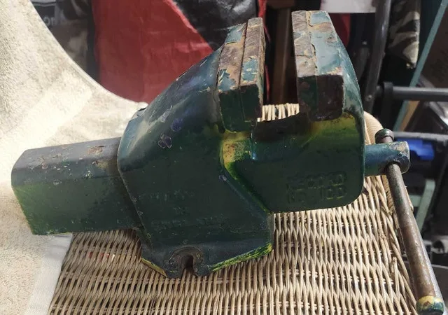 Record No. 100 Bench Vise