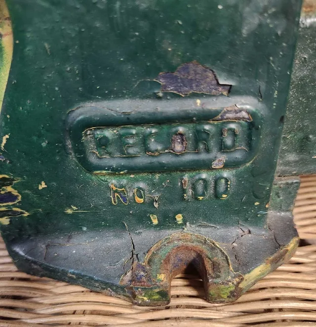 Record No. 100 Bench Vise image indicator(5)