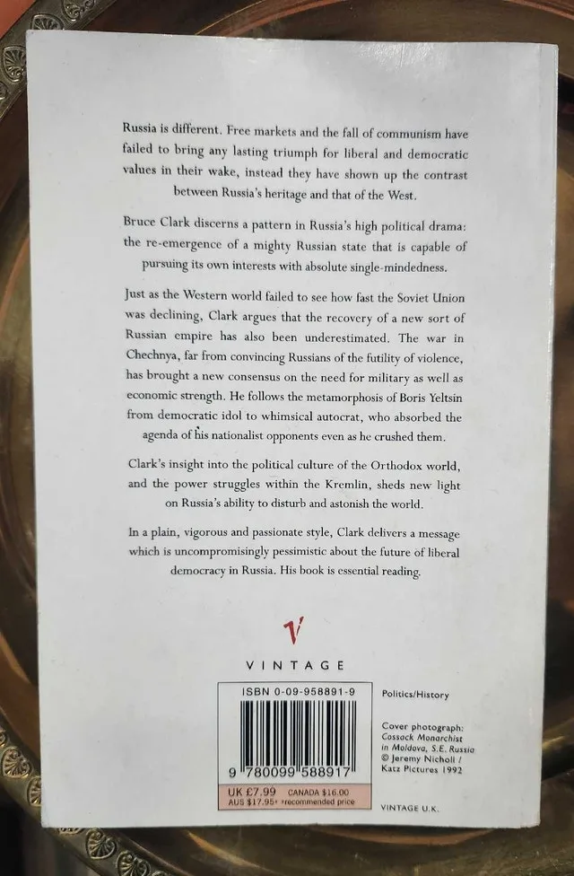 An Empire's New Clothes image indicator(2)