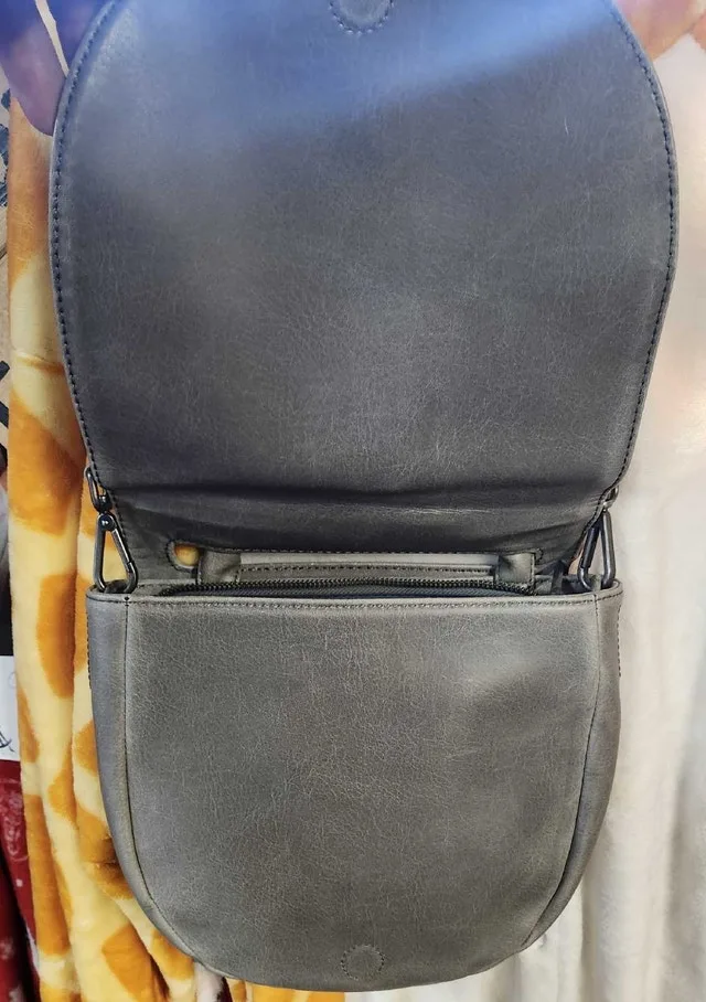 Matt & Nat Crossbody Bag image indicator(4)