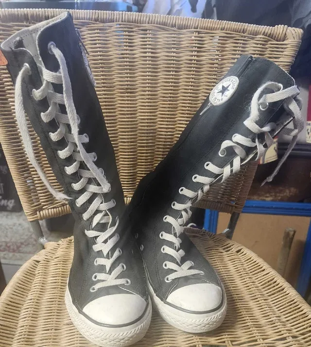Converse All Star Boots - Size 4