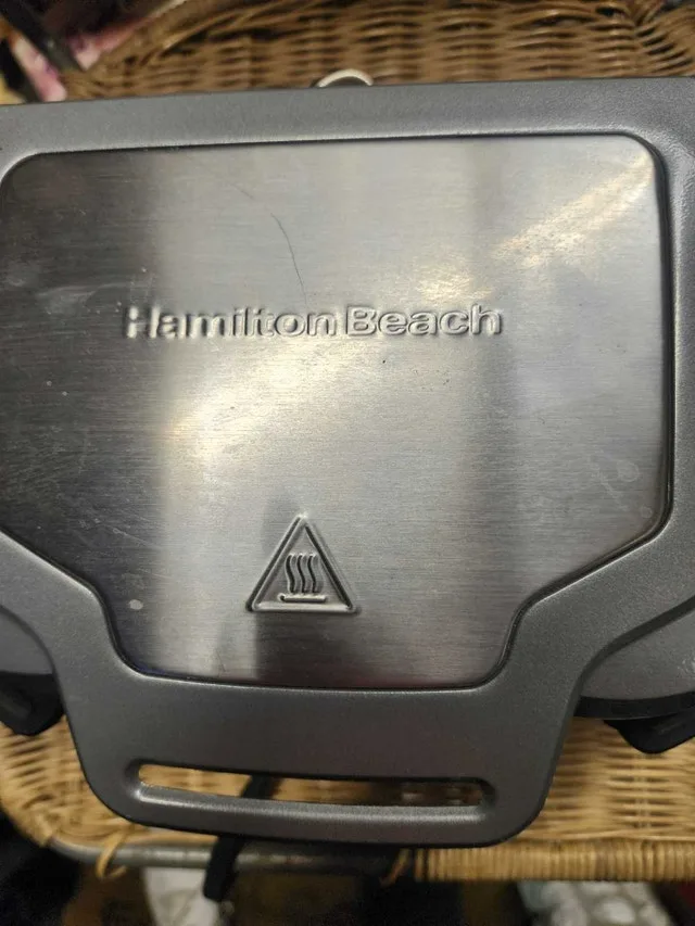 Hamilton Beach Breakfast Maker image indicator(2)