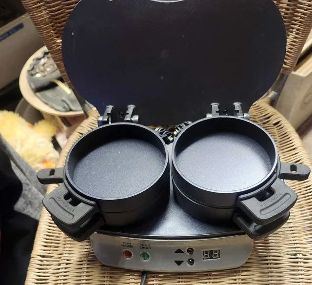 Hamilton Beach Breakfast Maker image indicator(3)