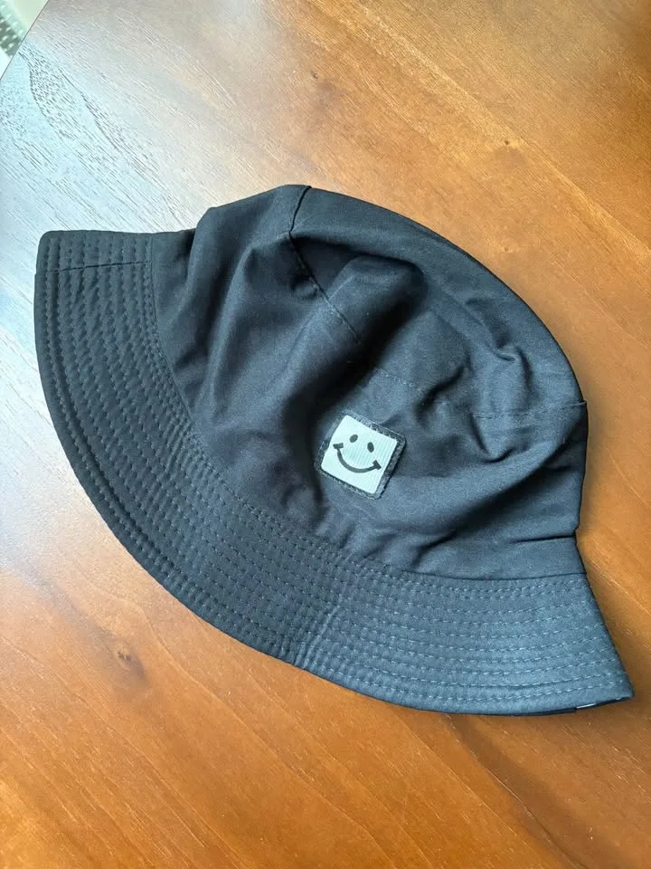 Happy Face Bucket Hat image indicator(4)