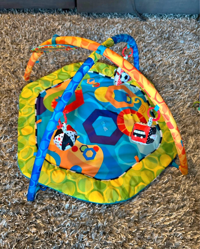 Baby tummy time mat🥕