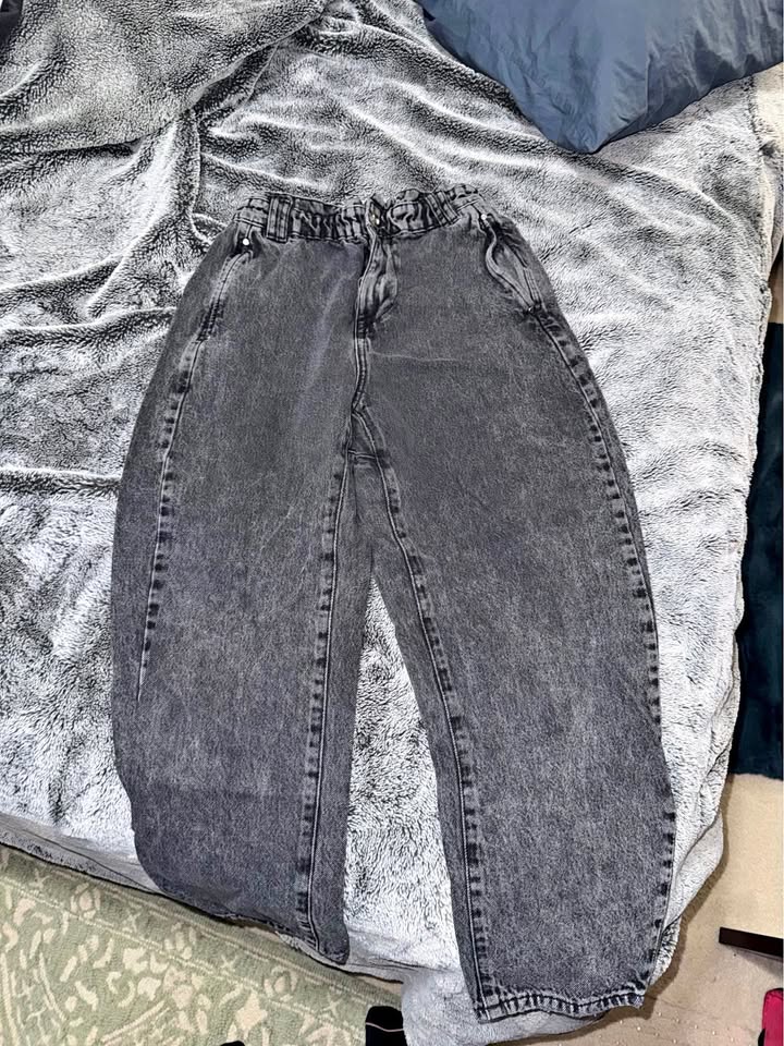 Black zara wide leg jeans