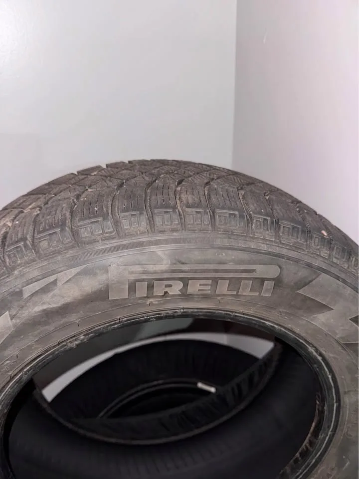 Winter tire 215/60r16 image indicator(2)