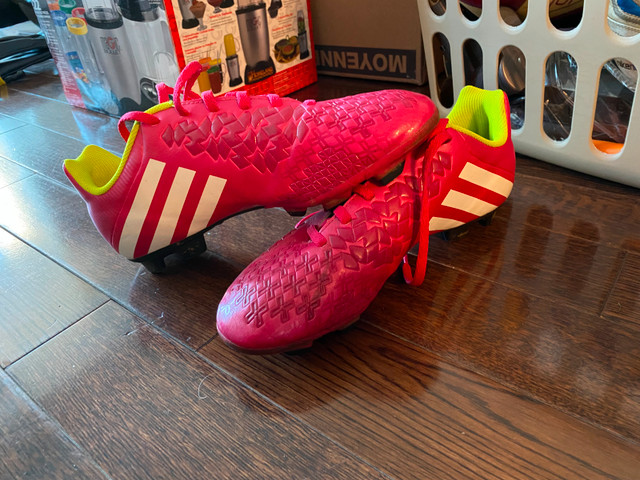Men Adidas Soccer Boot - mint condition - photo 2