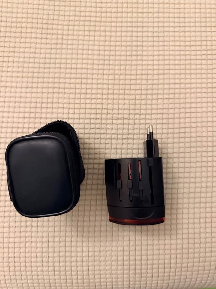 Yokogawa Travel Adapter - photo 4