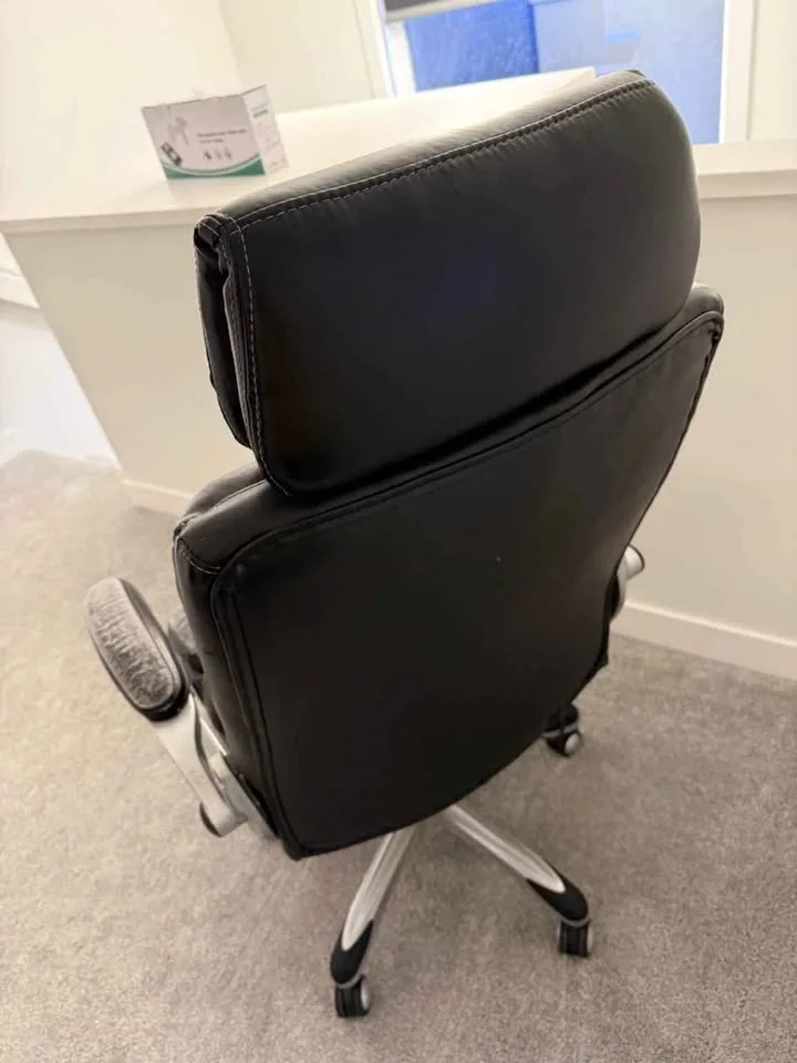 Ergonomic office chair image indicator(3)