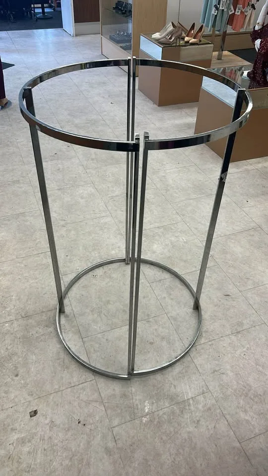 Clothing Rack image indicator(4)