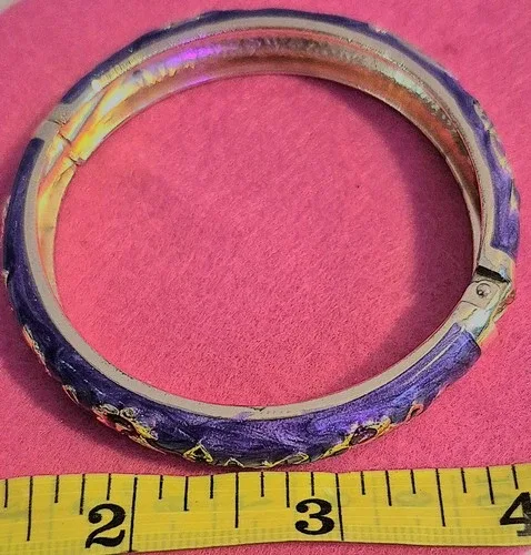 Purple hinged flower bracelet image indicator(5)