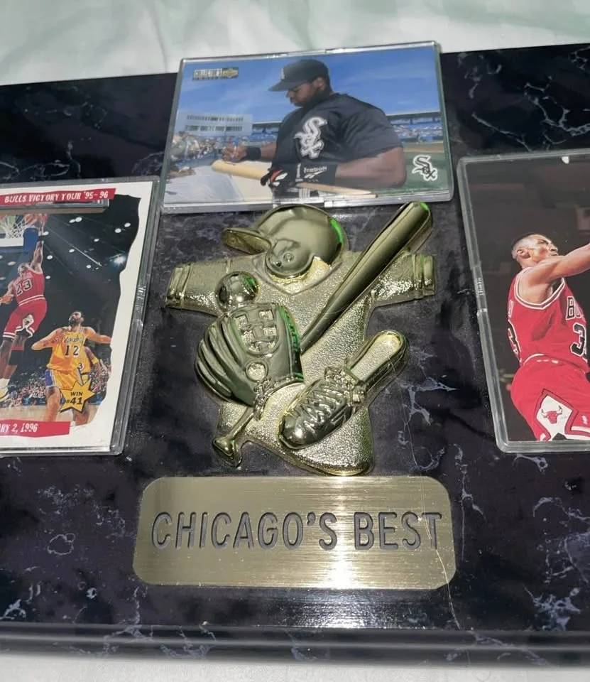 1990’s Chicago’s Best Sports plaque - Jordan, Pippen, Thomas image indicator(2)