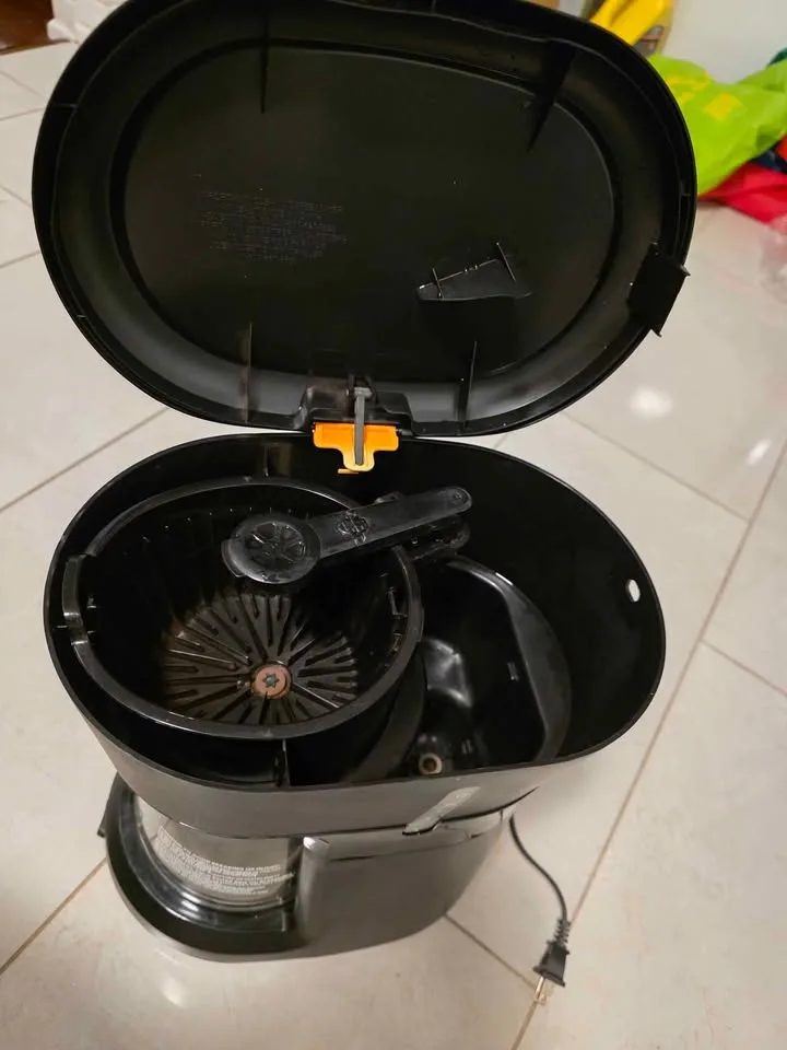 Oster 12 Cup Programmable Coffee Maker image indicator(2)