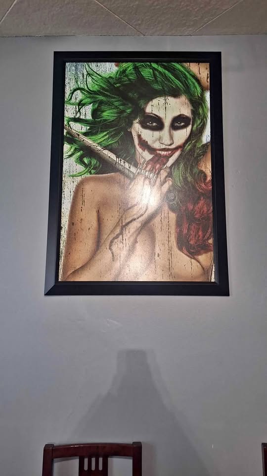 Framed Art: Female Joker