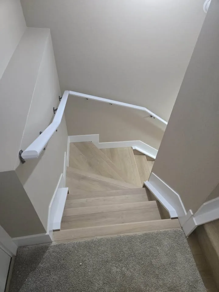 2 Beds 1 Bath - House image indicator(2)