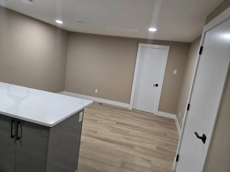 2 Beds 1 Bath - House image indicator(5)