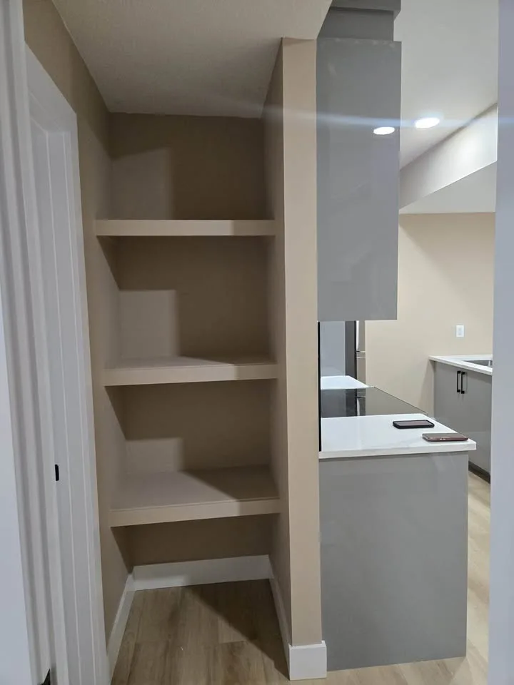 2 Beds 1 Bath - House image indicator(8)